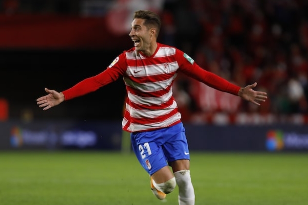 塞維利亞險勝格拉納達創下<a href=http://8809.jianzhanzj.com/tag/xijia.html target=_blank class=infotextkey>西甲</a>歷史紀錄